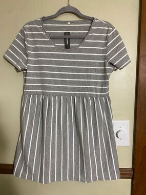 Gray & White Striped Short Sleeve Round Neck Maternity Top